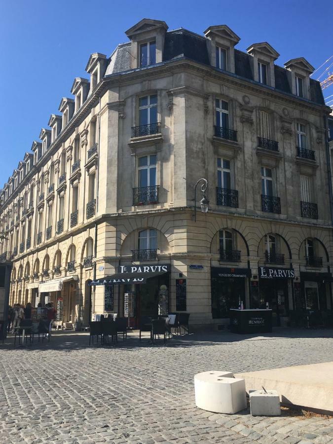 Bedinreims "Burgundy Bottle" 110M2 Exceptional, 4 Chambres Doubles, 2 Bain, Free Park & Wifi, Tout Equipe Kültér fotó